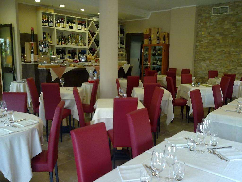 Hotel Des Alpes Rosta Bilik gambar