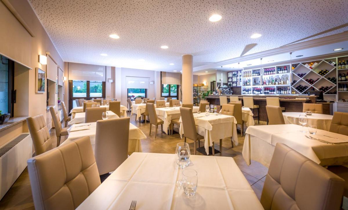 Hotel Des Alpes Rosta Luaran gambar