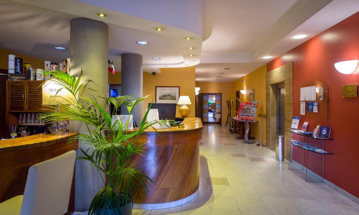 Hotel Des Alpes Rosta Luaran gambar