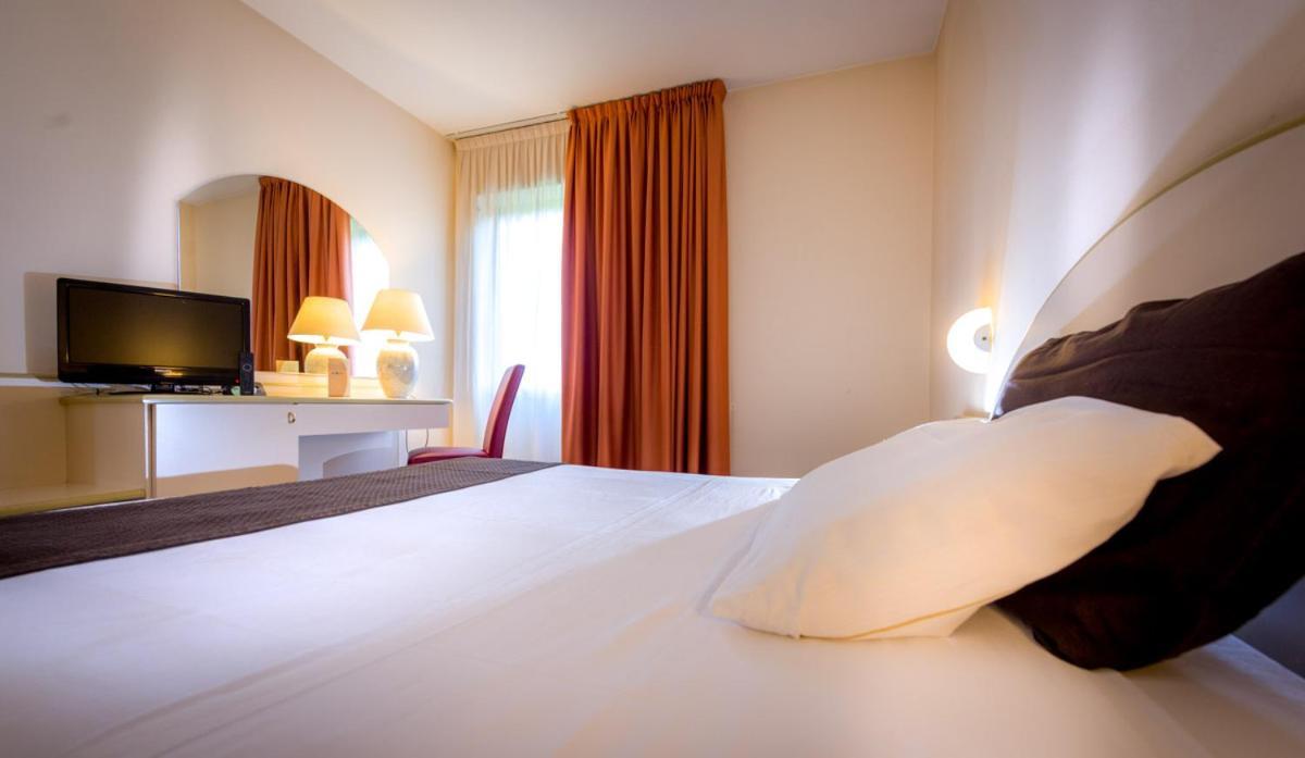 Hotel Des Alpes Rosta Luaran gambar